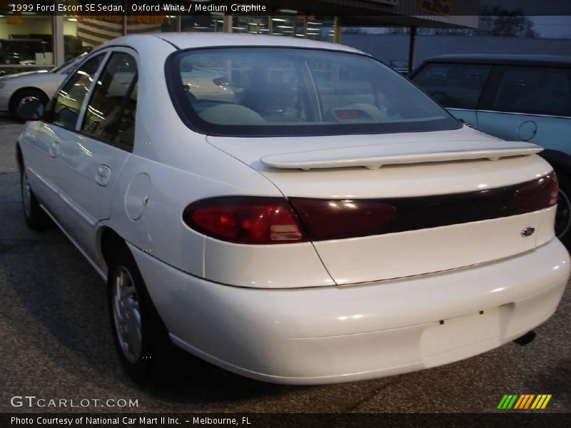 Oxford White / Medium Graphite 1999 Ford Escort SE Sedan