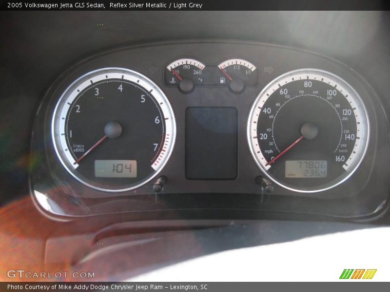 Reflex Silver Metallic / Light Grey 2005 Volkswagen Jetta GLS Sedan