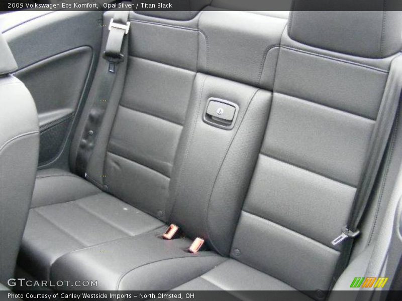 Opal Silver / Titan Black 2009 Volkswagen Eos Komfort