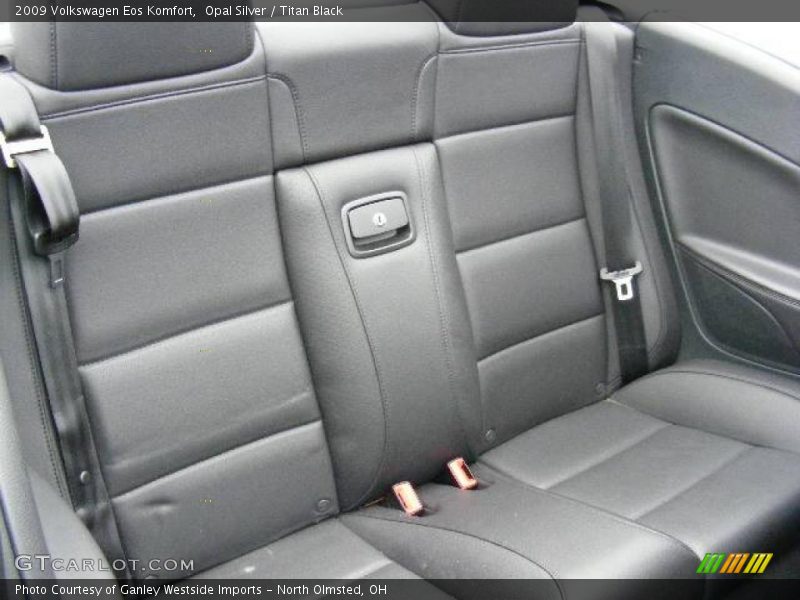 Opal Silver / Titan Black 2009 Volkswagen Eos Komfort