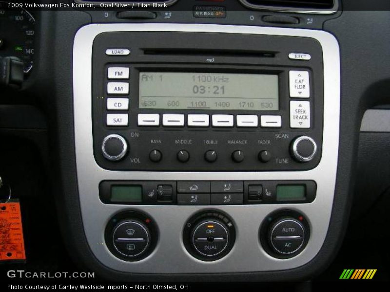 Opal Silver / Titan Black 2009 Volkswagen Eos Komfort