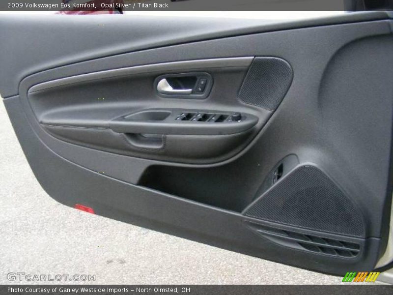 Opal Silver / Titan Black 2009 Volkswagen Eos Komfort