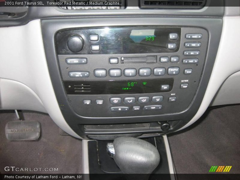 Toreador Red Metallic / Medium Graphite 2001 Ford Taurus SEL