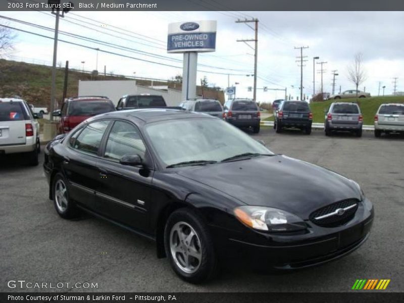 Black / Medium Parchment 2003 Ford Taurus SEL