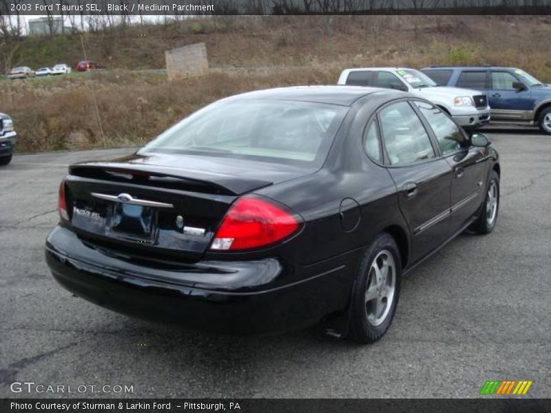 Black / Medium Parchment 2003 Ford Taurus SEL
