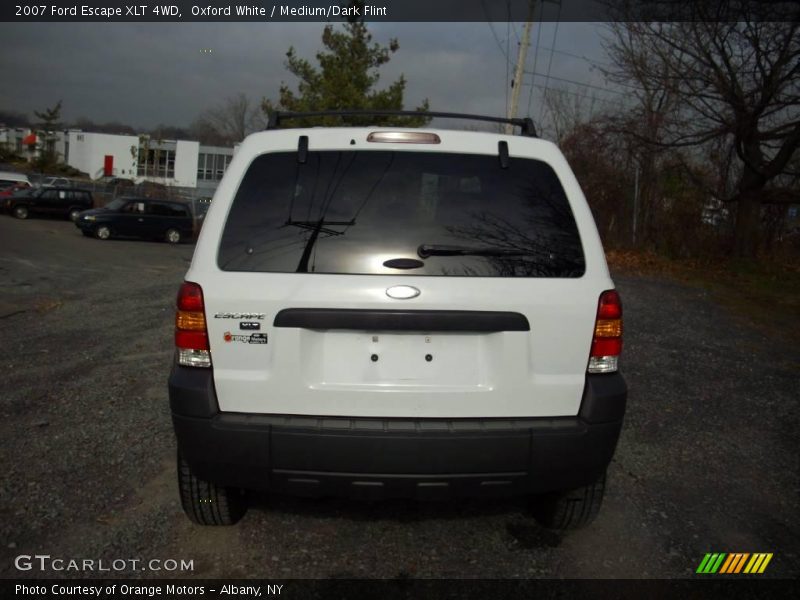 Oxford White / Medium/Dark Flint 2007 Ford Escape XLT 4WD