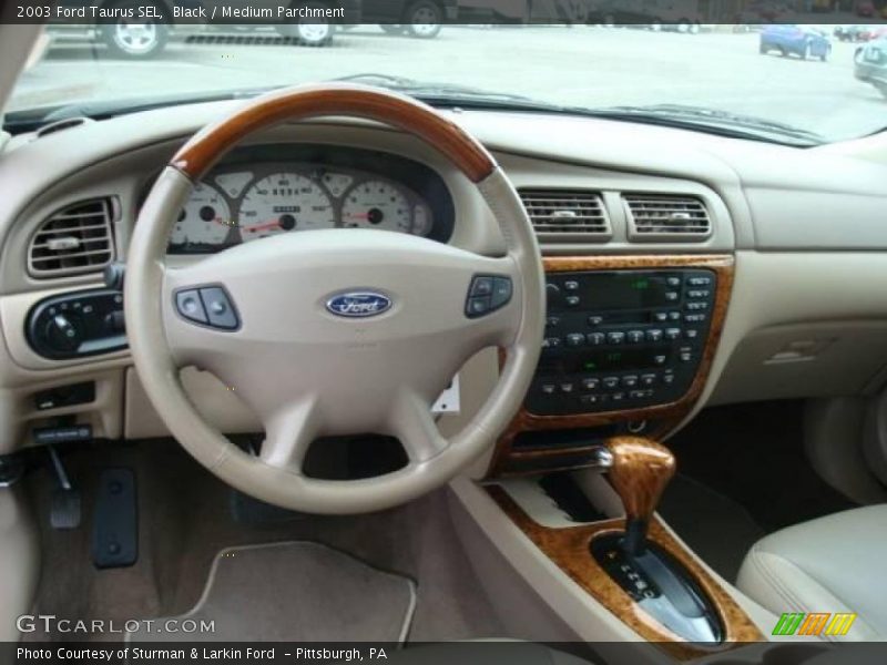 Black / Medium Parchment 2003 Ford Taurus SEL
