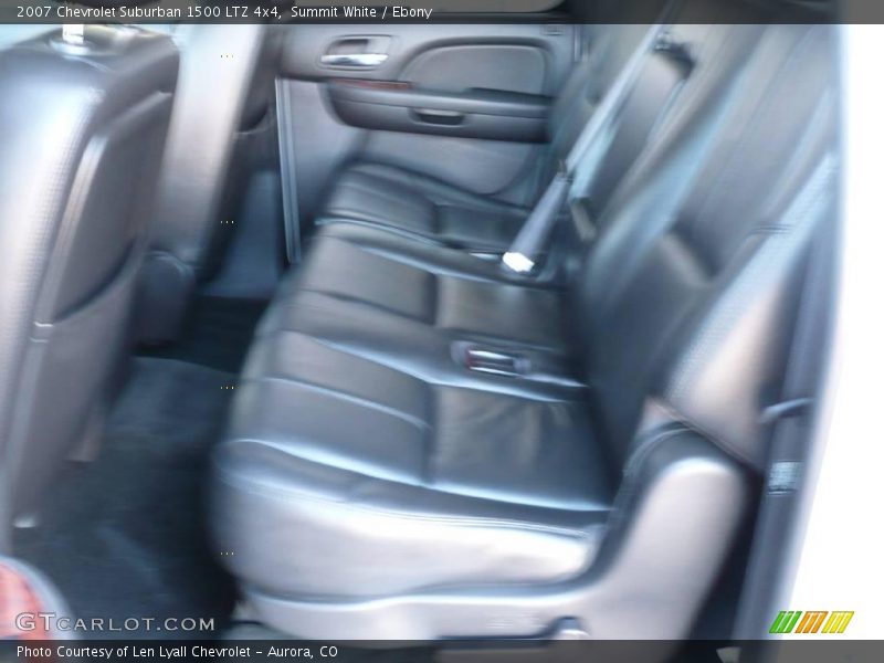 Summit White / Ebony 2007 Chevrolet Suburban 1500 LTZ 4x4