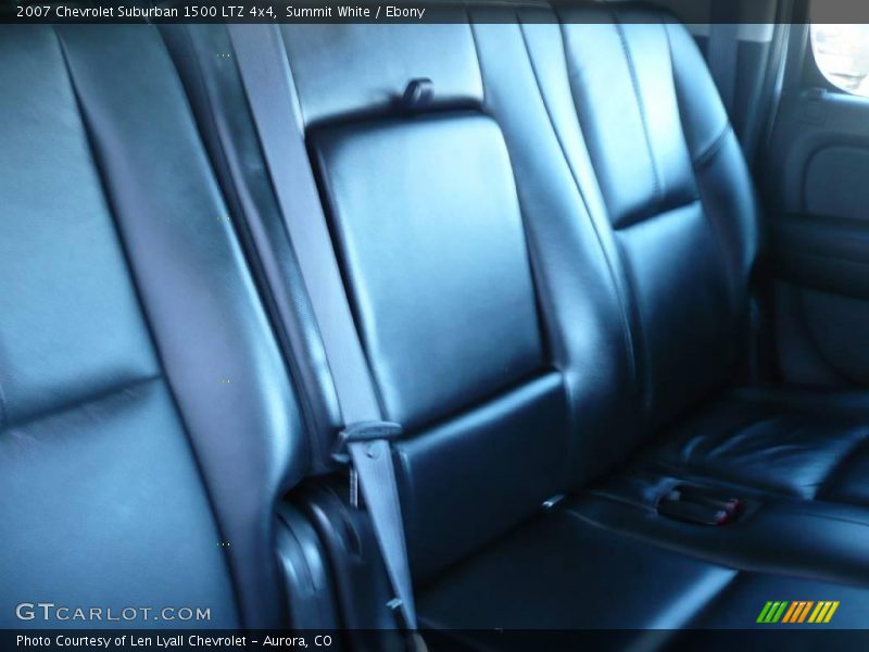Summit White / Ebony 2007 Chevrolet Suburban 1500 LTZ 4x4
