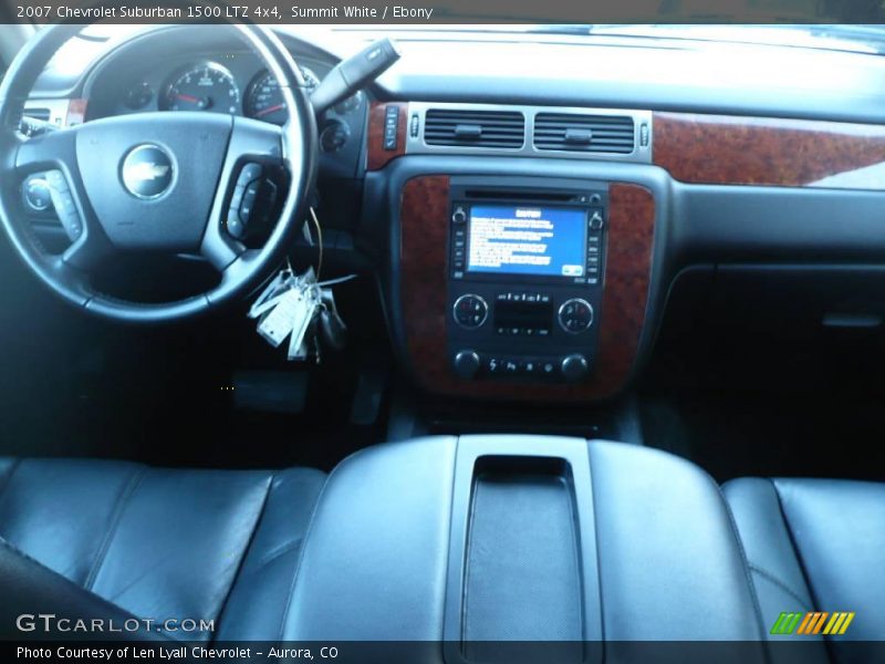 Summit White / Ebony 2007 Chevrolet Suburban 1500 LTZ 4x4