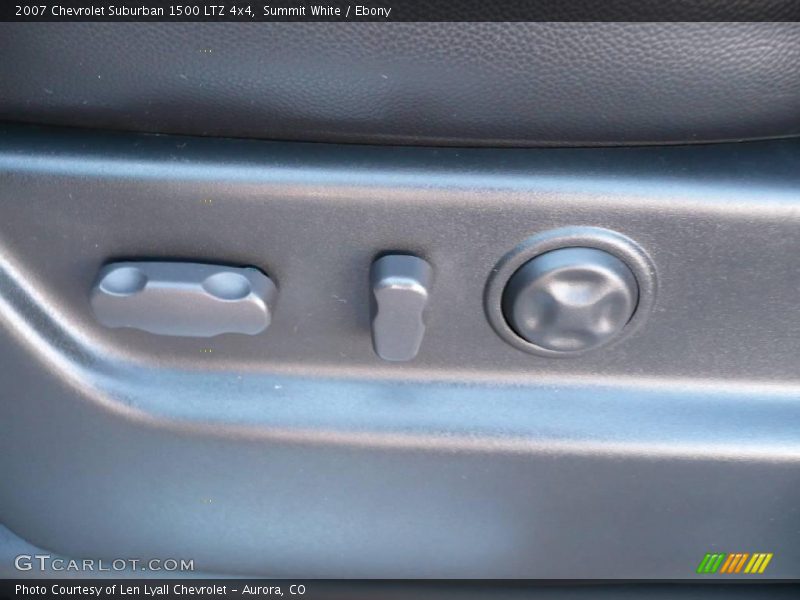 Summit White / Ebony 2007 Chevrolet Suburban 1500 LTZ 4x4