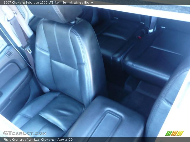 Summit White / Ebony 2007 Chevrolet Suburban 1500 LTZ 4x4