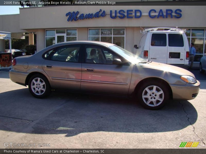 Arizona Beige Metallic / Medium/Dark Pebble Beige 2006 Ford Taurus SE