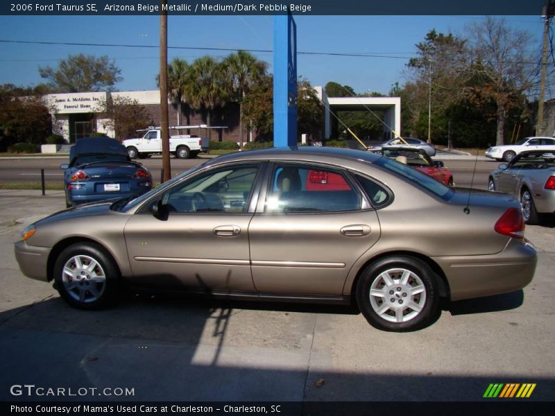 Arizona Beige Metallic / Medium/Dark Pebble Beige 2006 Ford Taurus SE