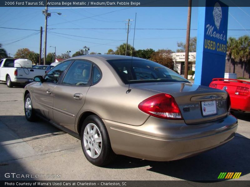 Arizona Beige Metallic / Medium/Dark Pebble Beige 2006 Ford Taurus SE