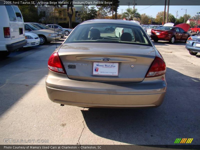 Arizona Beige Metallic / Medium/Dark Pebble Beige 2006 Ford Taurus SE