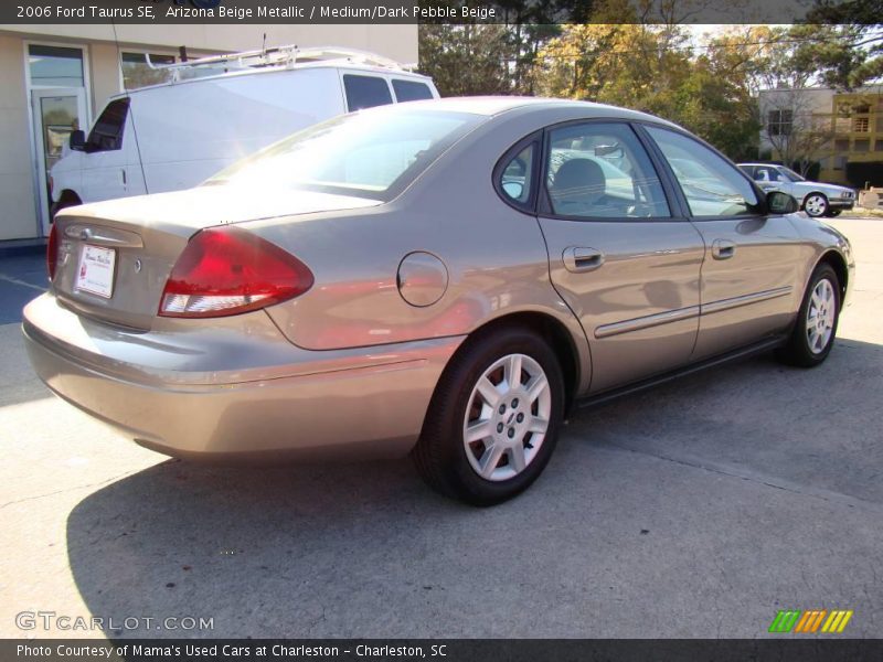 Arizona Beige Metallic / Medium/Dark Pebble Beige 2006 Ford Taurus SE