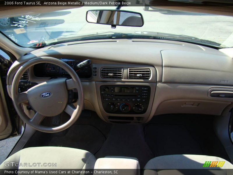 Arizona Beige Metallic / Medium/Dark Pebble Beige 2006 Ford Taurus SE