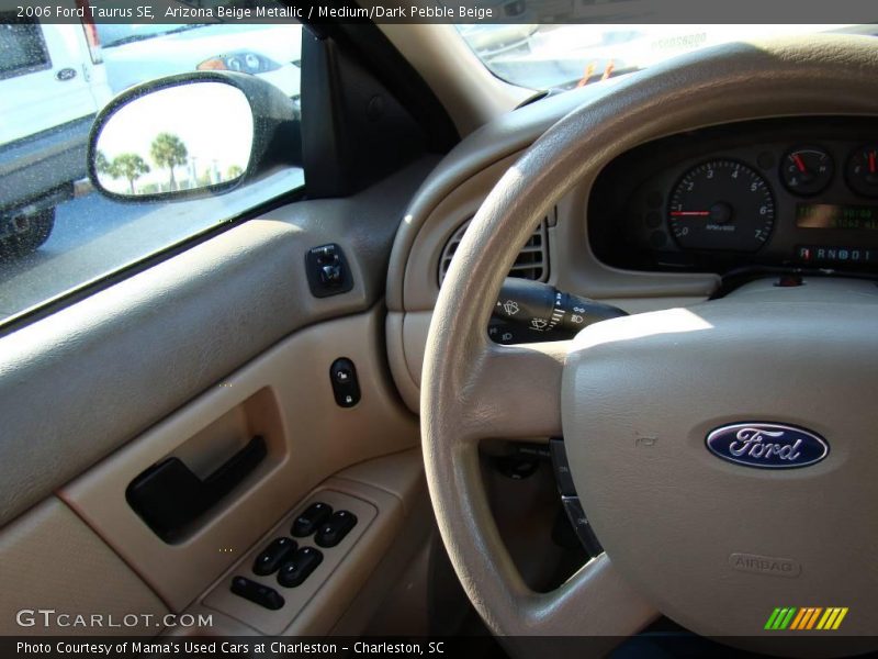 Arizona Beige Metallic / Medium/Dark Pebble Beige 2006 Ford Taurus SE