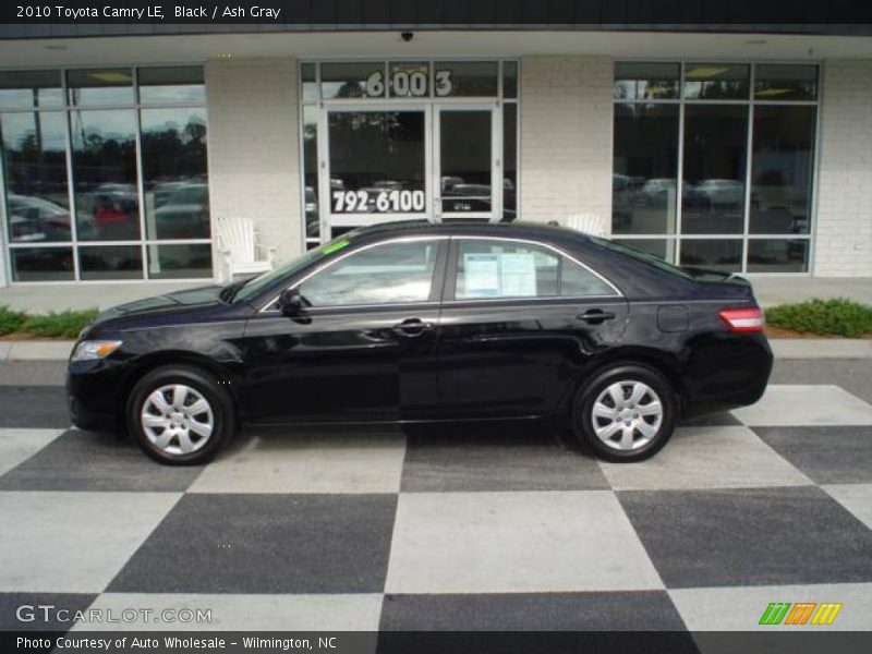 Black / Ash Gray 2010 Toyota Camry LE