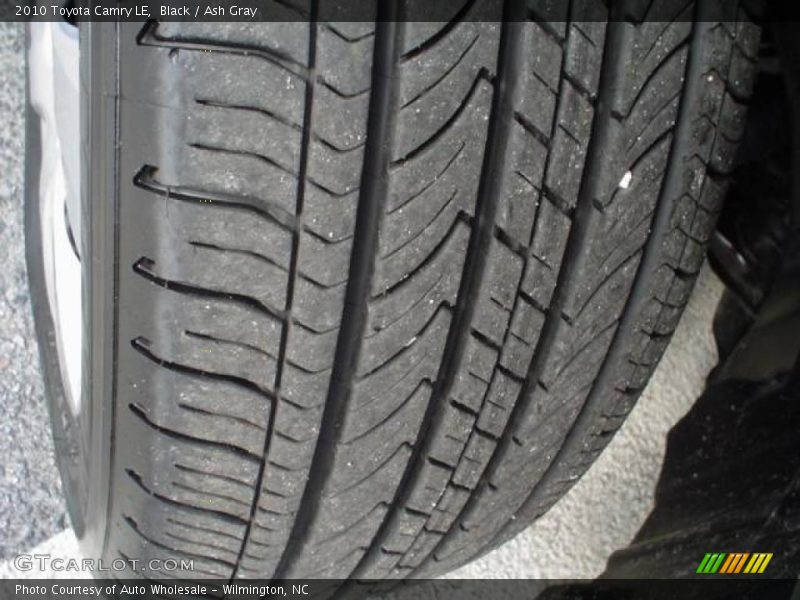 Black / Ash Gray 2010 Toyota Camry LE
