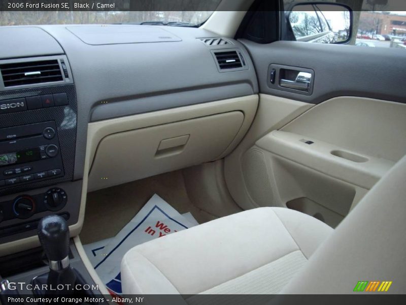 Black / Camel 2006 Ford Fusion SE