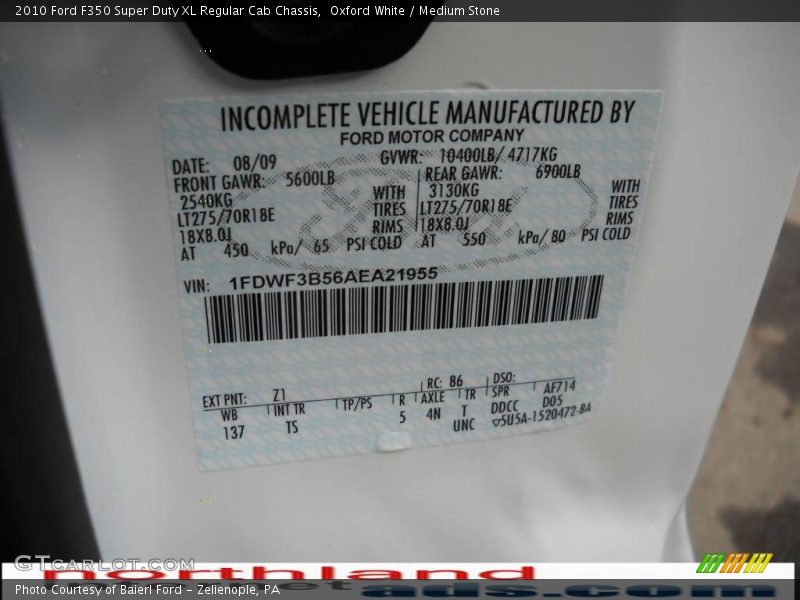 Oxford White / Medium Stone 2010 Ford F350 Super Duty XL Regular Cab Chassis