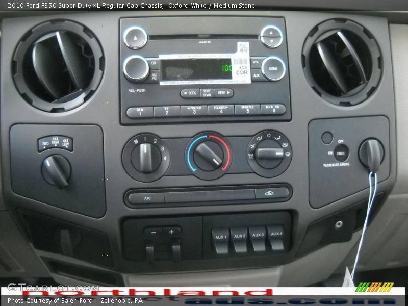 Oxford White / Medium Stone 2010 Ford F350 Super Duty XL Regular Cab Chassis
