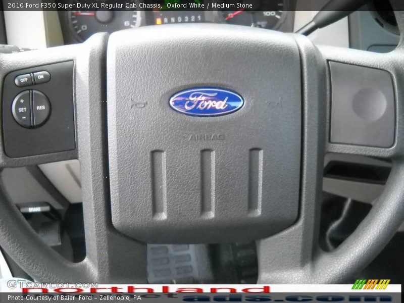 Oxford White / Medium Stone 2010 Ford F350 Super Duty XL Regular Cab Chassis