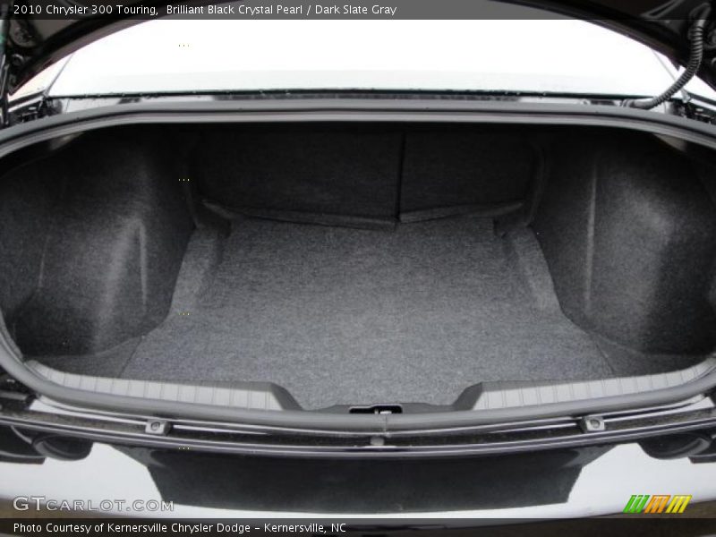 Brilliant Black Crystal Pearl / Dark Slate Gray 2010 Chrysler 300 Touring