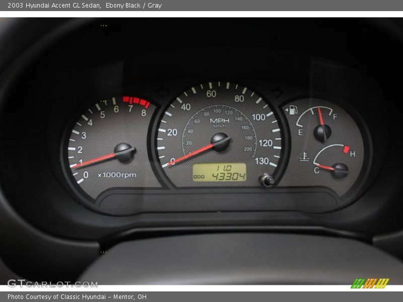 Ebony Black / Gray 2003 Hyundai Accent GL Sedan