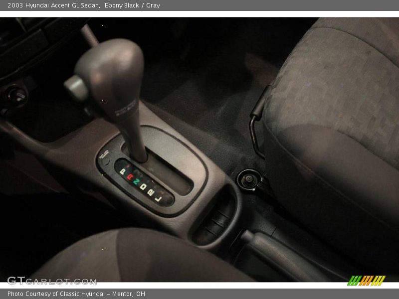 Ebony Black / Gray 2003 Hyundai Accent GL Sedan