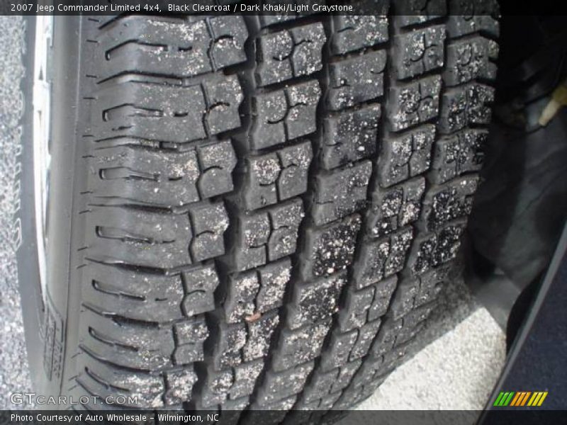 Black Clearcoat / Dark Khaki/Light Graystone 2007 Jeep Commander Limited 4x4