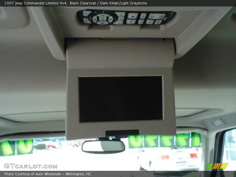 Black Clearcoat / Dark Khaki/Light Graystone 2007 Jeep Commander Limited 4x4