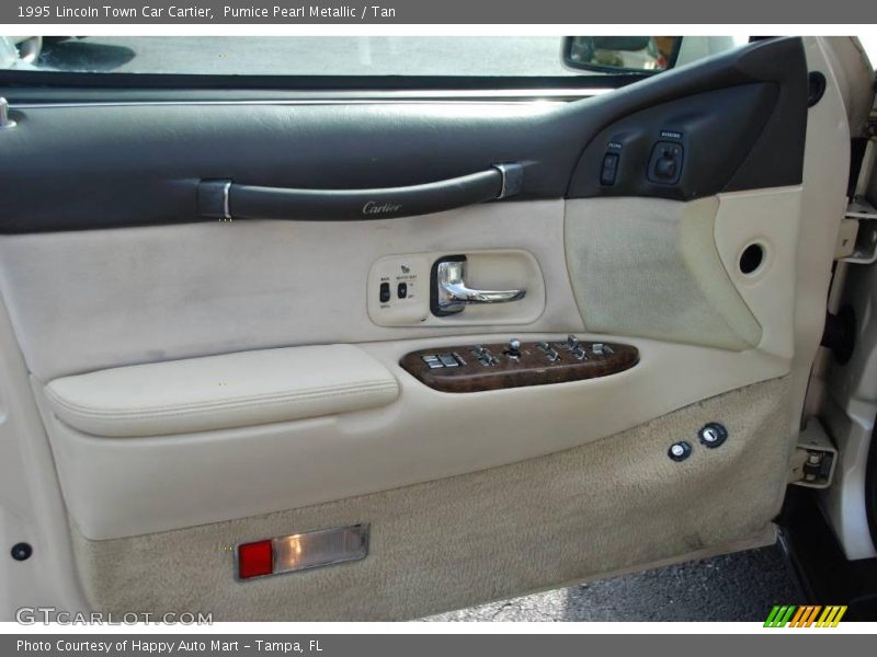 Pumice Pearl Metallic / Tan 1995 Lincoln Town Car Cartier