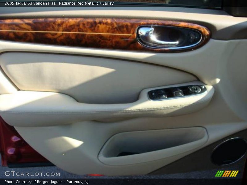 Radiance Red Metallic / Barley 2005 Jaguar XJ Vanden Plas