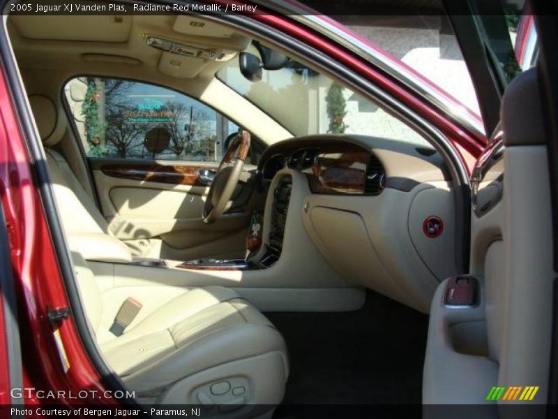 Radiance Red Metallic / Barley 2005 Jaguar XJ Vanden Plas
