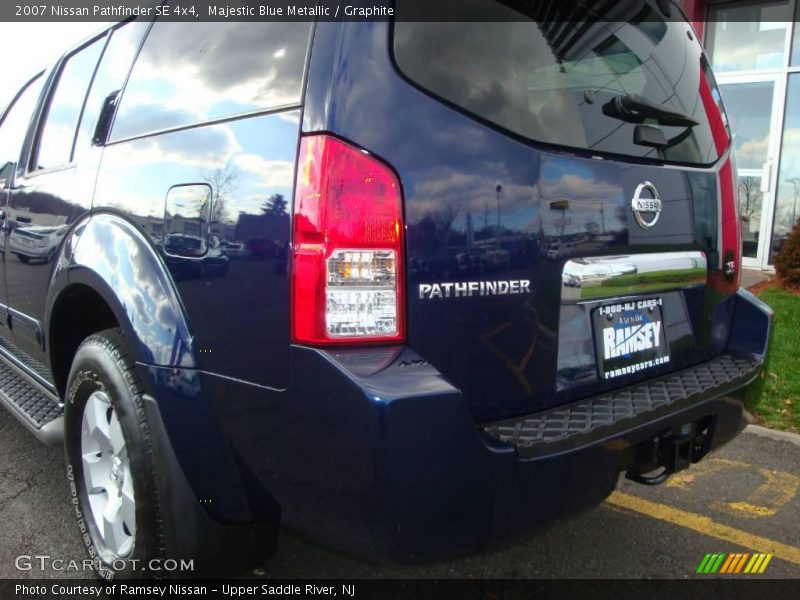 Majestic Blue Metallic / Graphite 2007 Nissan Pathfinder SE 4x4