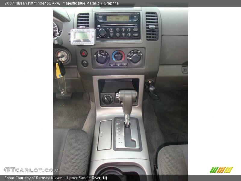 Majestic Blue Metallic / Graphite 2007 Nissan Pathfinder SE 4x4