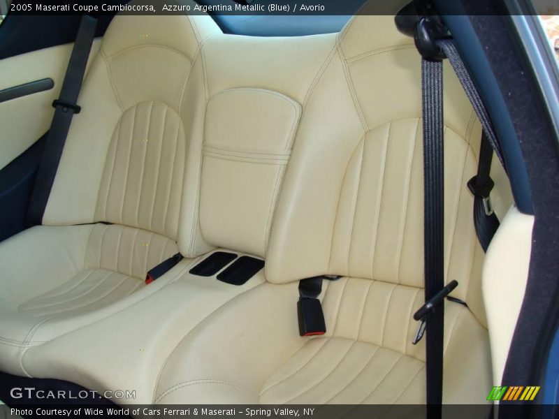 Azzuro Argentina Metallic (Blue) / Avorio 2005 Maserati Coupe Cambiocorsa
