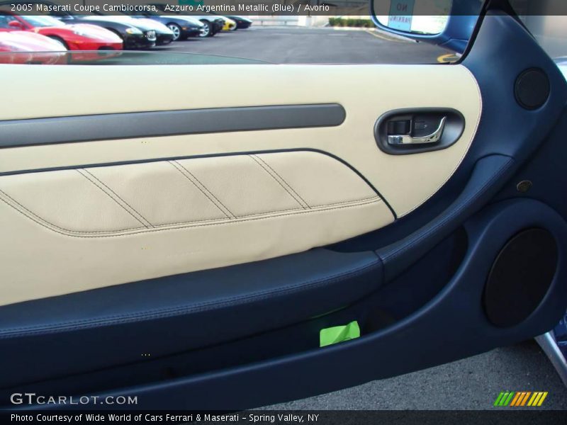 Azzuro Argentina Metallic (Blue) / Avorio 2005 Maserati Coupe Cambiocorsa