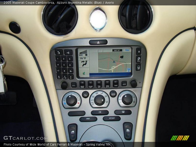 Azzuro Argentina Metallic (Blue) / Avorio 2005 Maserati Coupe Cambiocorsa