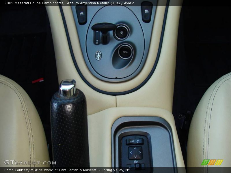 Azzuro Argentina Metallic (Blue) / Avorio 2005 Maserati Coupe Cambiocorsa