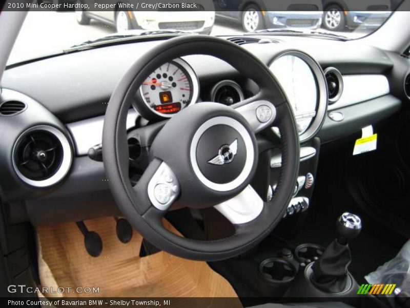Pepper White / Grey/Carbon Black 2010 Mini Cooper Hardtop