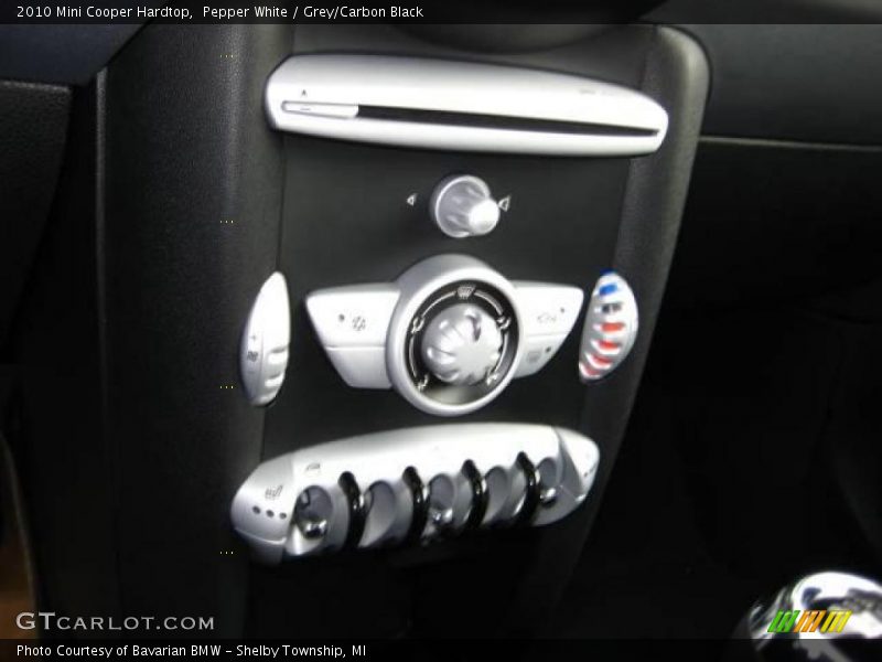 Pepper White / Grey/Carbon Black 2010 Mini Cooper Hardtop
