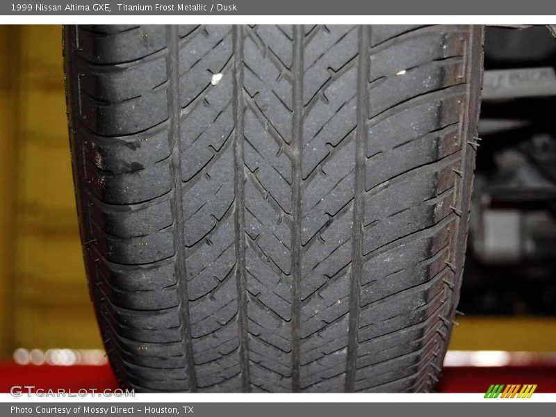 Titanium Frost Metallic / Dusk 1999 Nissan Altima GXE