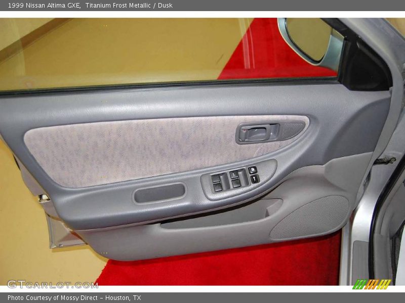 Titanium Frost Metallic / Dusk 1999 Nissan Altima GXE