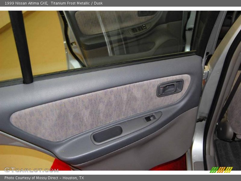 Titanium Frost Metallic / Dusk 1999 Nissan Altima GXE