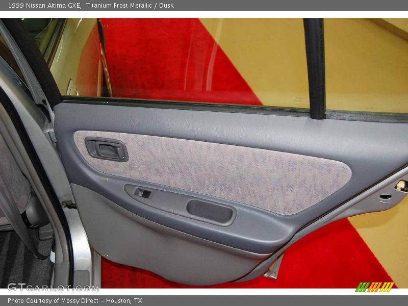 Titanium Frost Metallic / Dusk 1999 Nissan Altima GXE