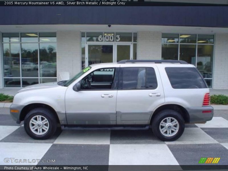 Silver Birch Metallic / Midnight Grey 2005 Mercury Mountaineer V6 AWD